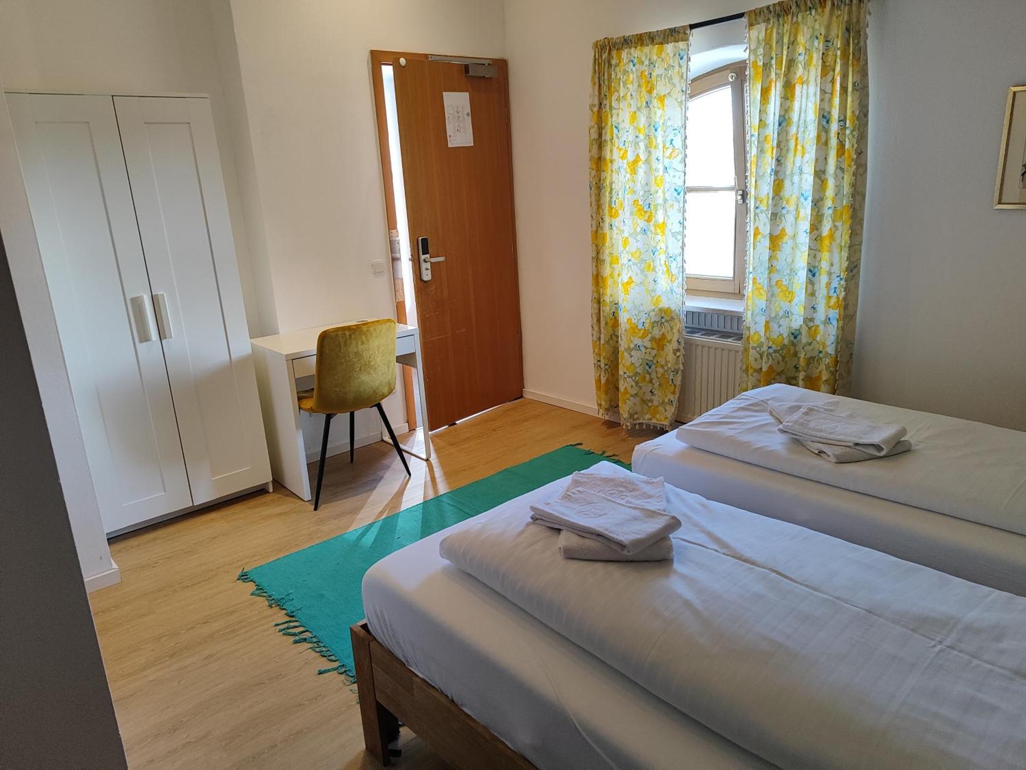 Estelada Boarding Houses Zorneding Eksteriør billede